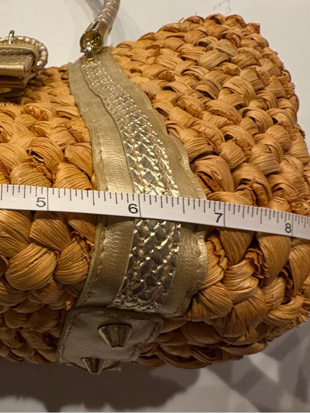 XOXO Corn Husk Straw Handbag - Picture 13 of 16